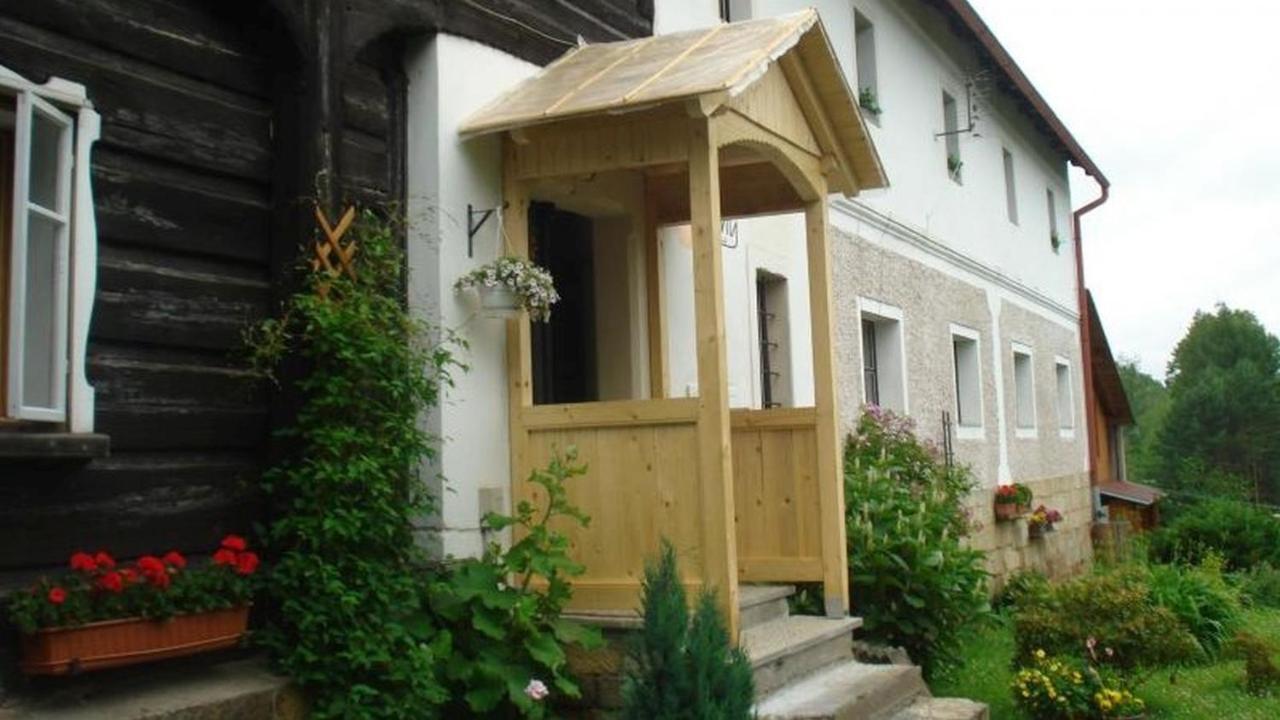 Ubytovani U Sviraku Srbská Kamenice Exterior photo